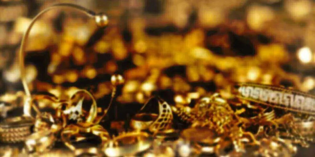 Hai bisogno di un pagamento immediato? porta il tuo oro nel nostro compro oro e ti liquideremo all'istante